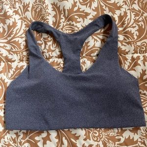 Old navy grey Powersoft sports bra. nwot. size medium.